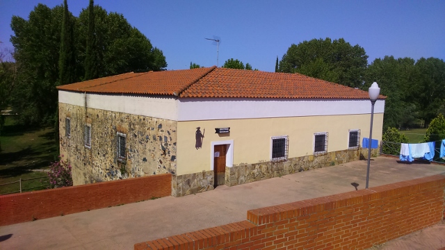 DSC_0037_8 (640x360)