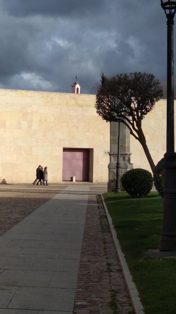 IMG_20180408_190747 (359x640)