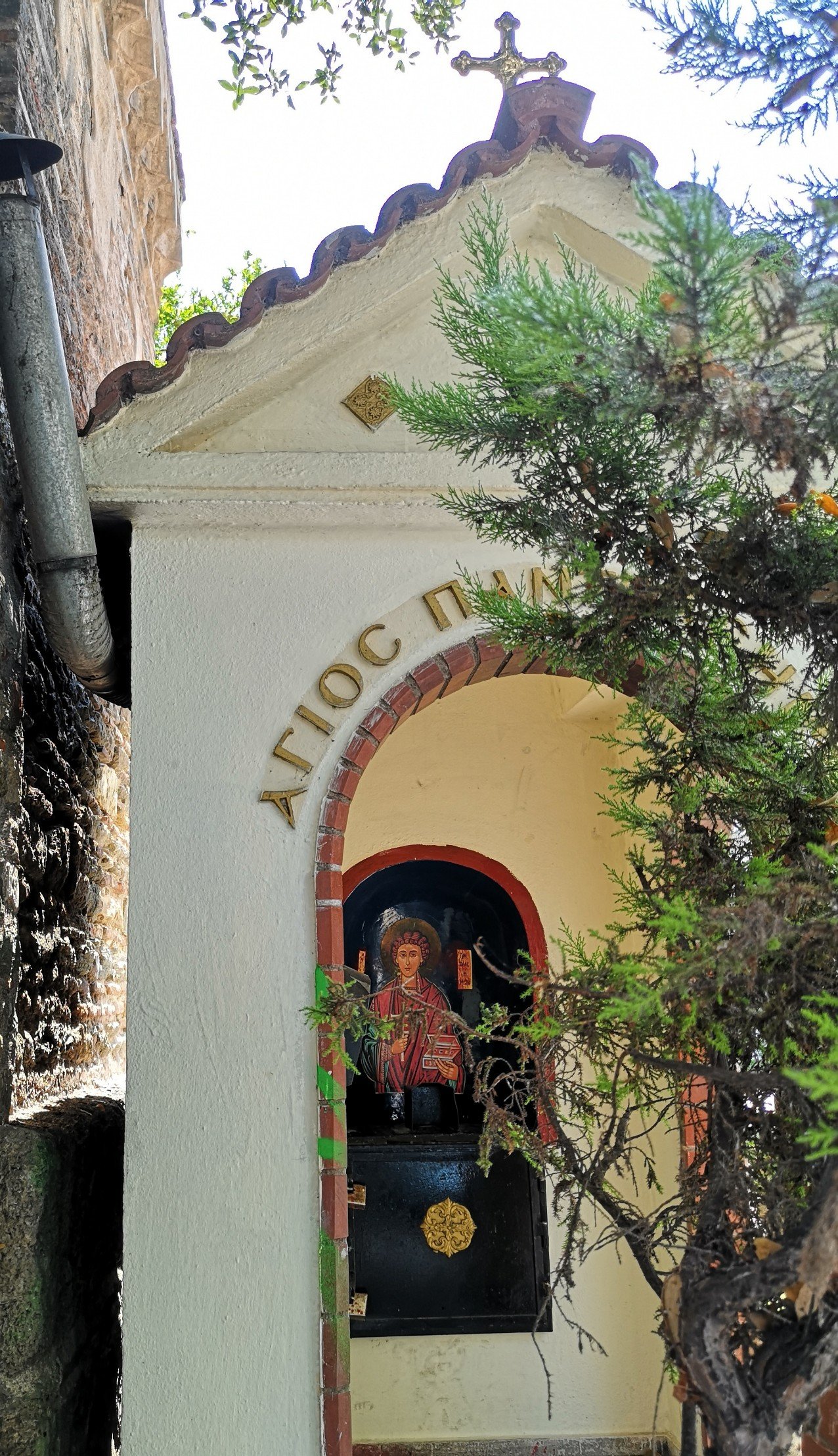 Icon in a little hut 