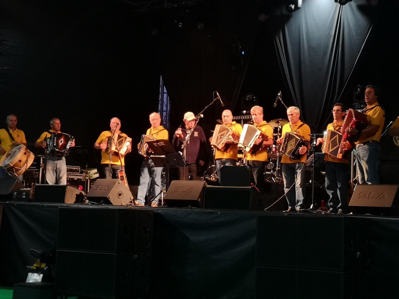 Portuguese folk band instruments