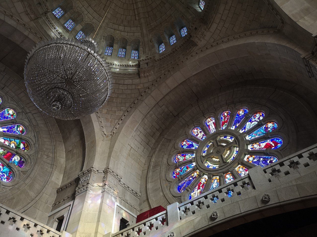 stained glass windows santa Luzia Portugal